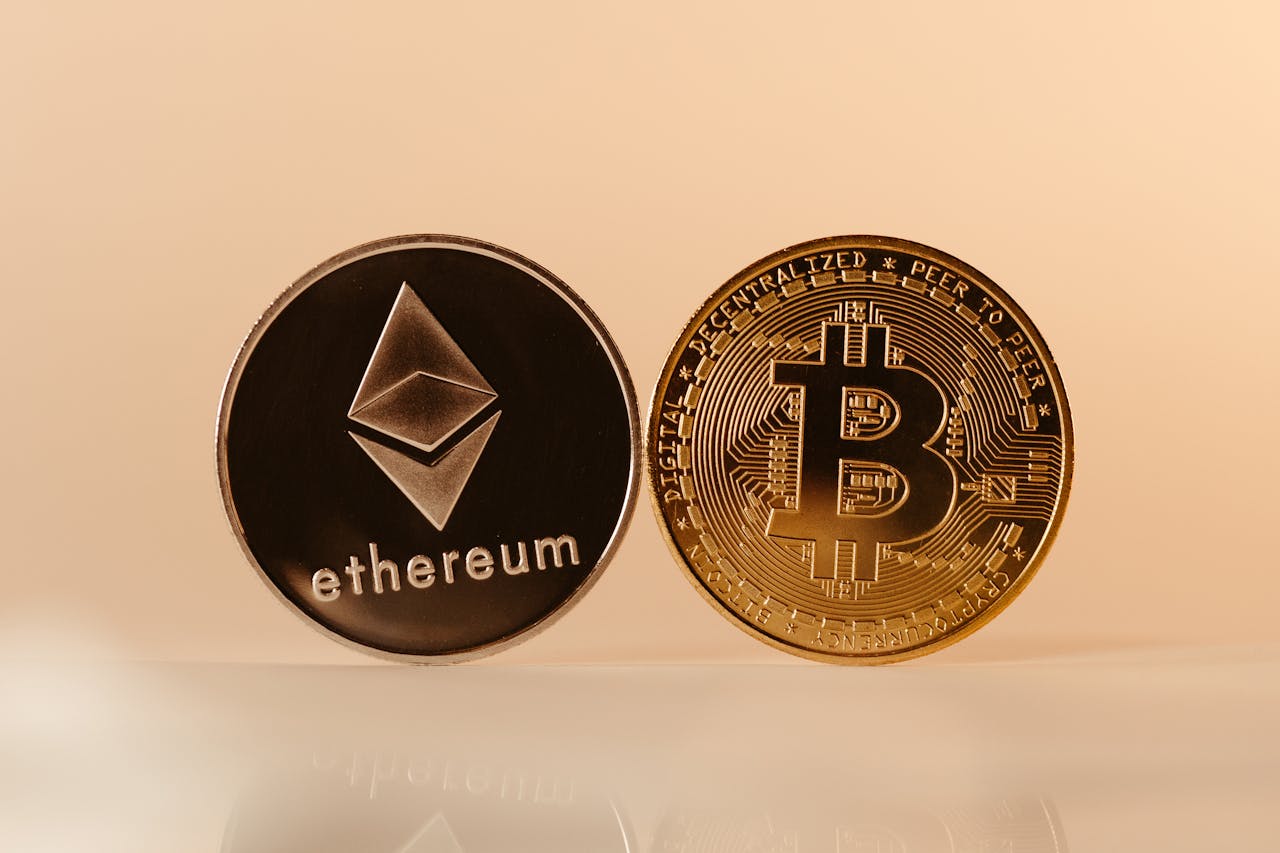Bitcoin vs Ethereum: Which One Should You Buy First in 2026 ?