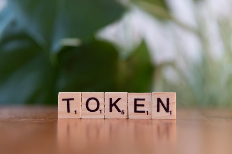 What is a Crypto Airdrop? How to Get Free Tokens