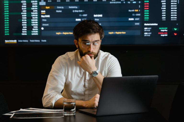 https://abdullonline.com/crypto-dollar-cost-averaging-the-simplest-way-to-invest/