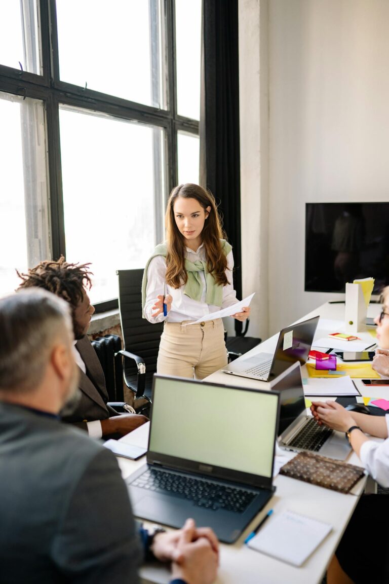 Affiliate Marketing vs Crypto Trading: Which is Better for Beginners?